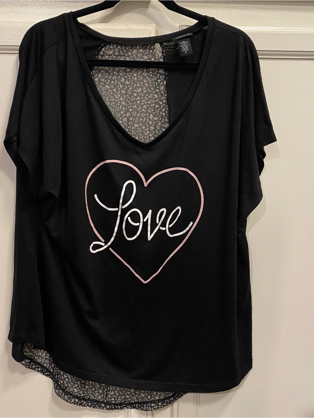 torrid Black Short Sleeve V-Neck Top with Pink Heart 'Love' Graphic